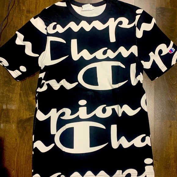 Champion T-shirt - Picture 1 of 1